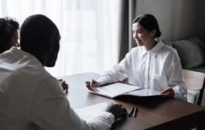 Navigating social media: The role of a social media consultant